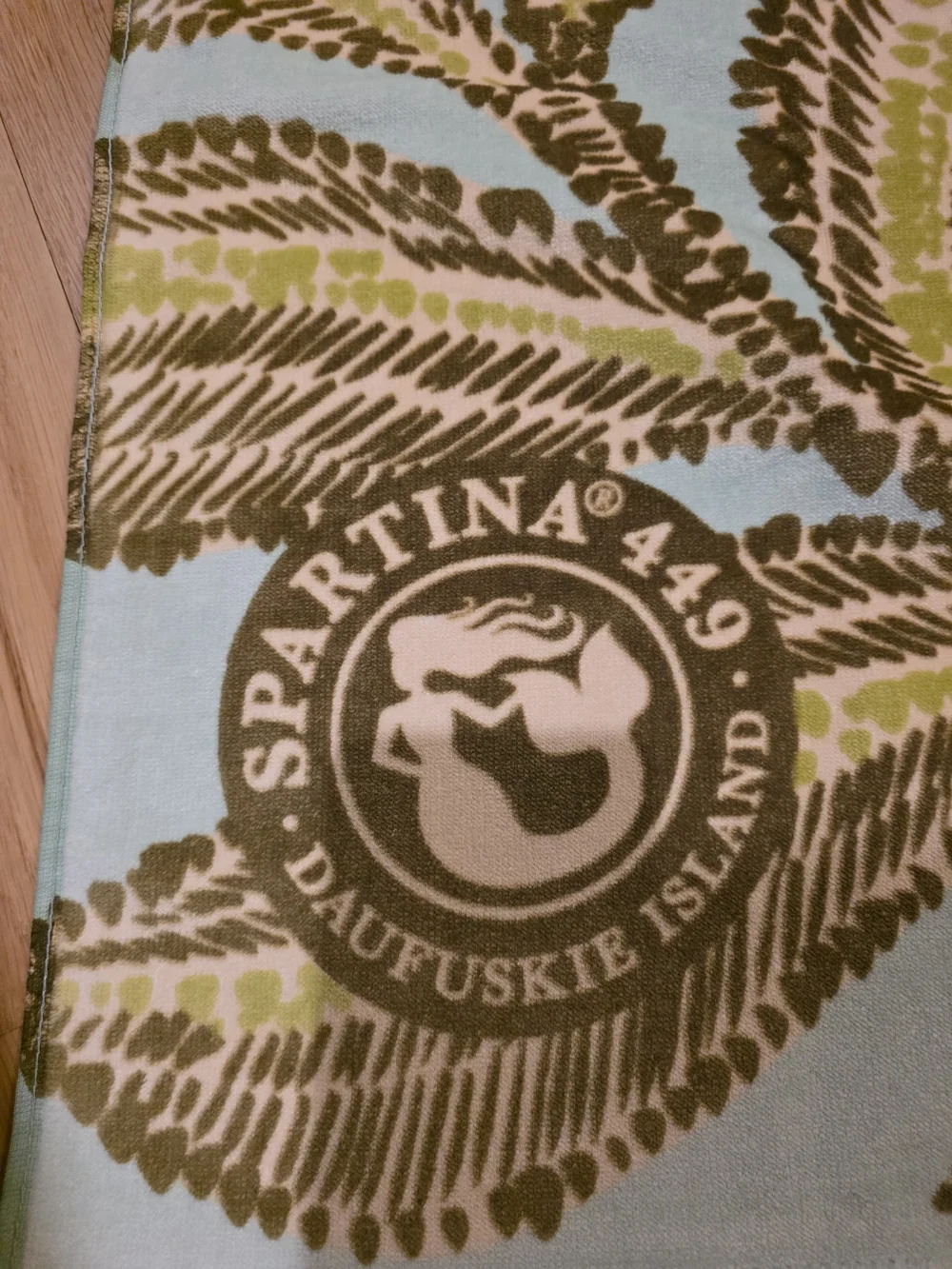 Spartina 449 Tropical Pineapple Beach Towel-NWT